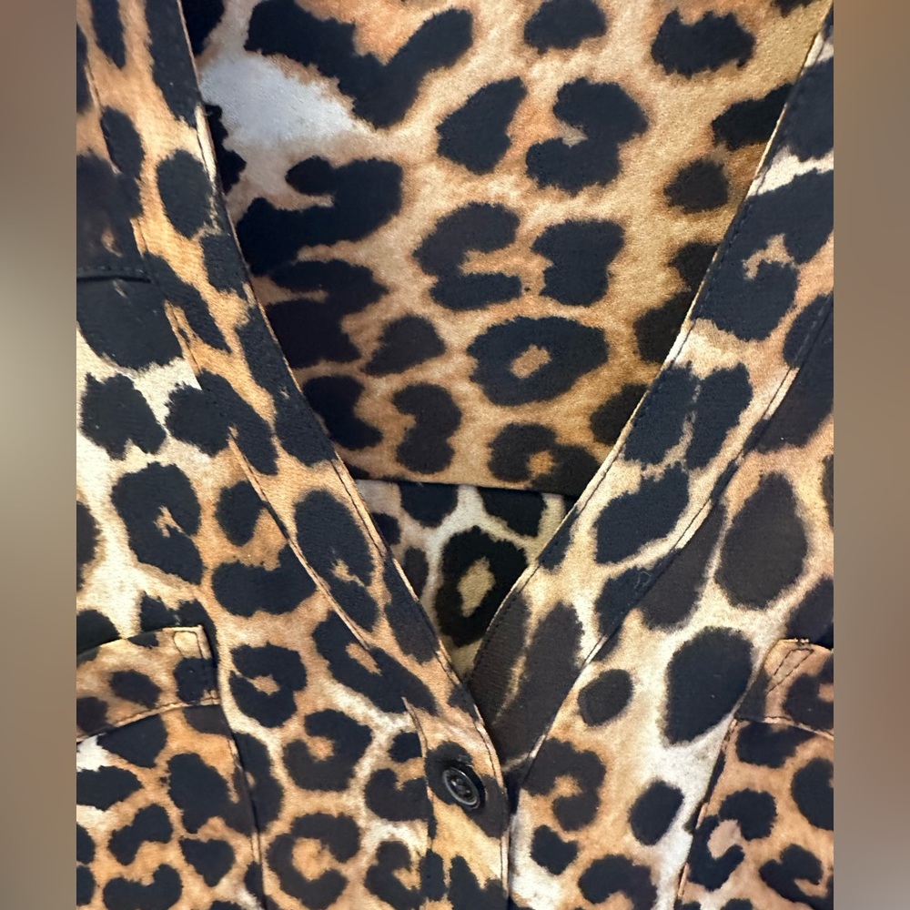 Express XS Animal print portofino shirt - Picture 7 of 8